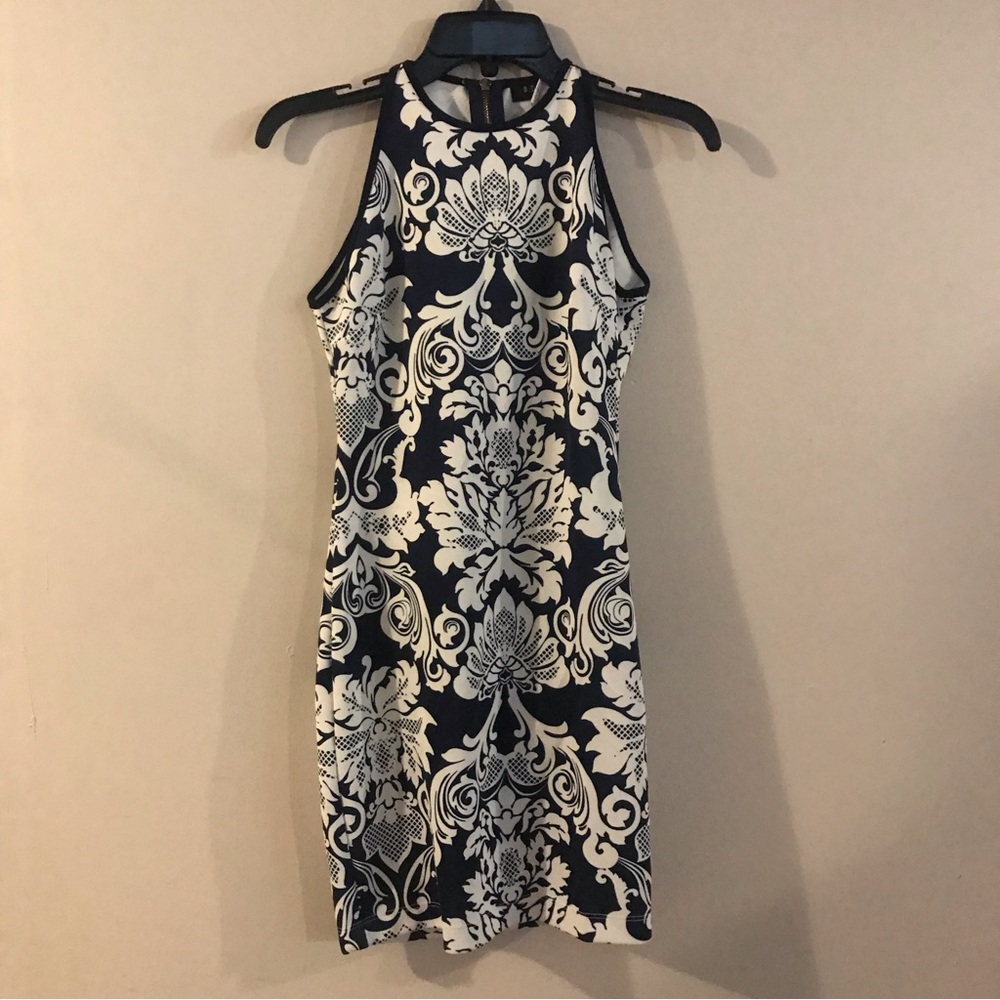 B. Darlin navy white print dress size 3/4